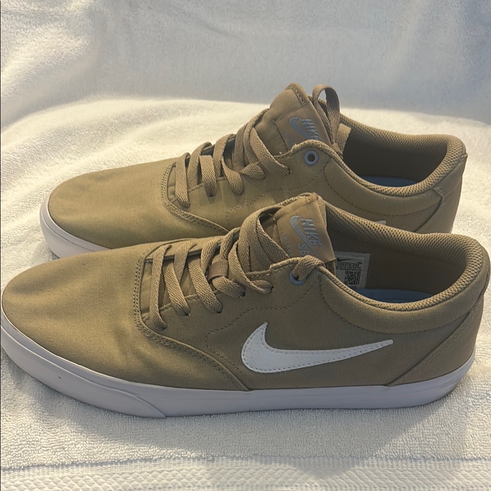 Nike Tan And White Sneakers Classic Style